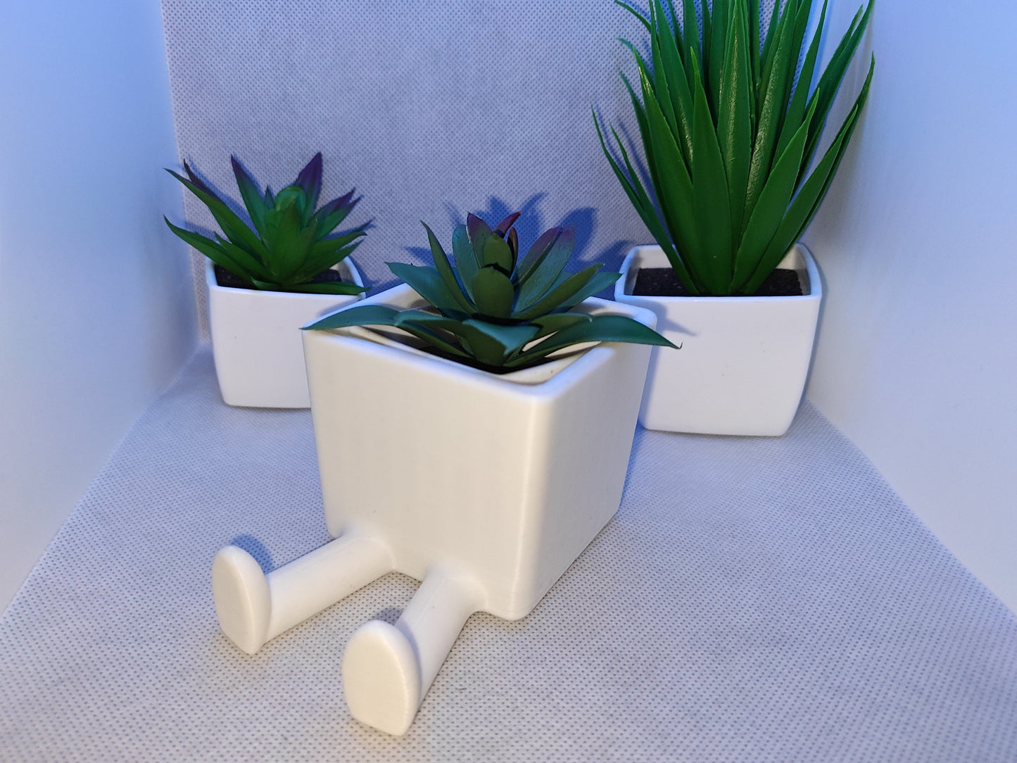 Cute Planter with legs*